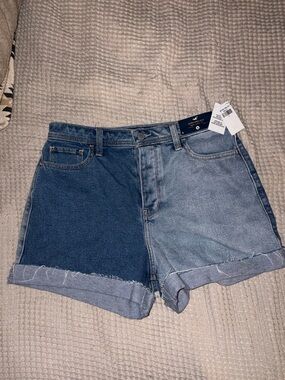 HOLLISTER // Two-Tone Denim Shorts - Blue